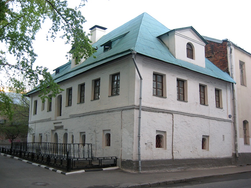 Здание Александровского подворья